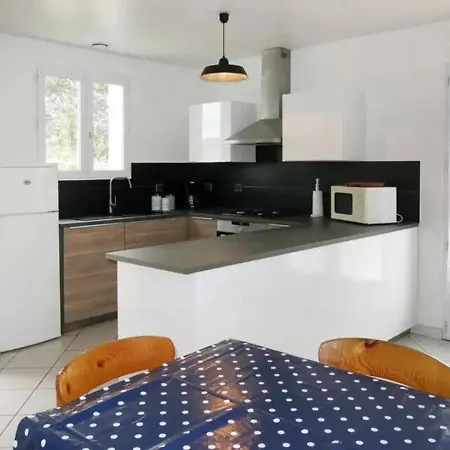 別荘 Maison Saint-georges-d'oleron, 4 Pieces, 8 Personnes - Fr-1-246a-166 *